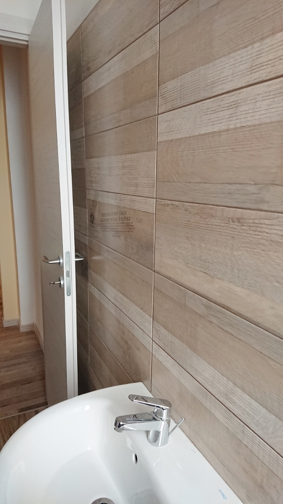 82aca4d5-dc83-41ff-a51d-30d129cb6e7a