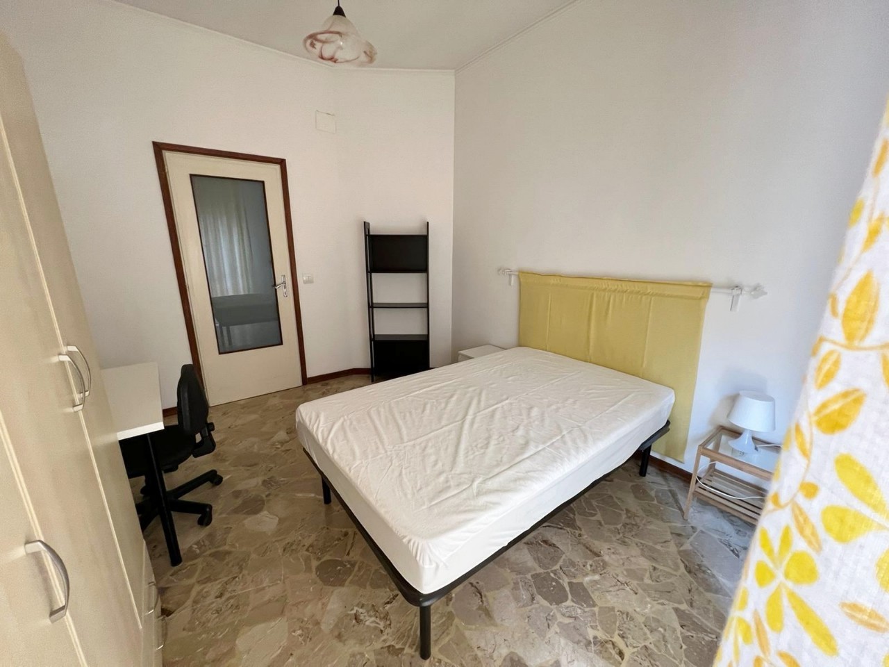 2d989cef-89a9-4c04-b9e5-252391423757