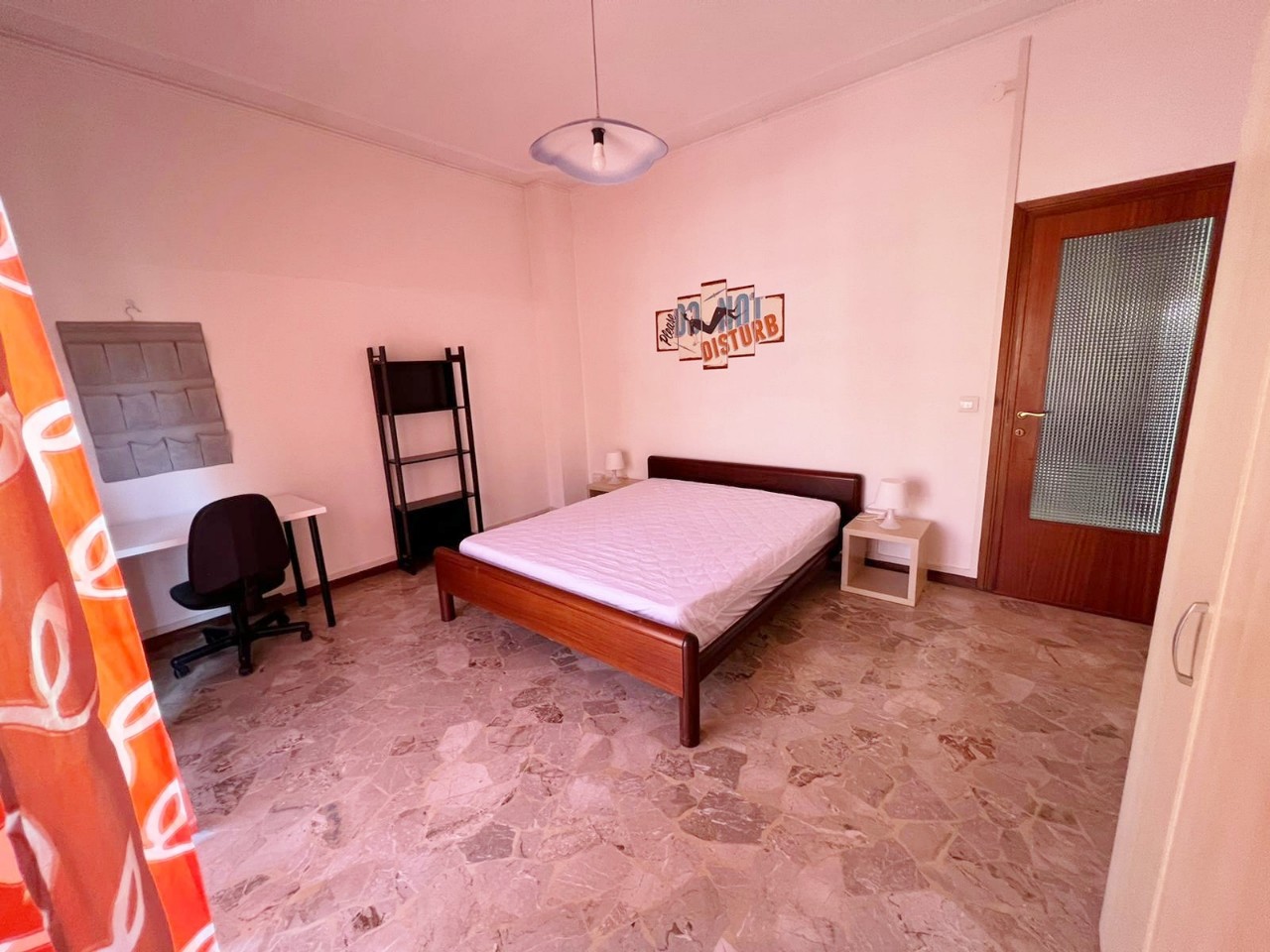 a04e22f8-922f-442d-b91f-0b74b552c396