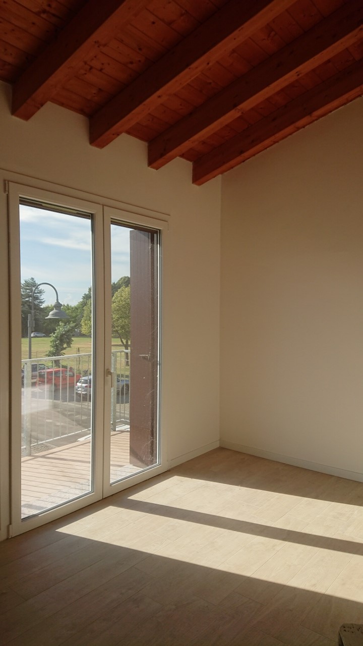 5eaa04dc-db54-4361-87e5-8452744d9eb3